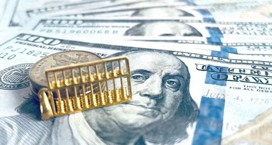 Seeking 5%+ Returns? Dollar Investments Still in Play